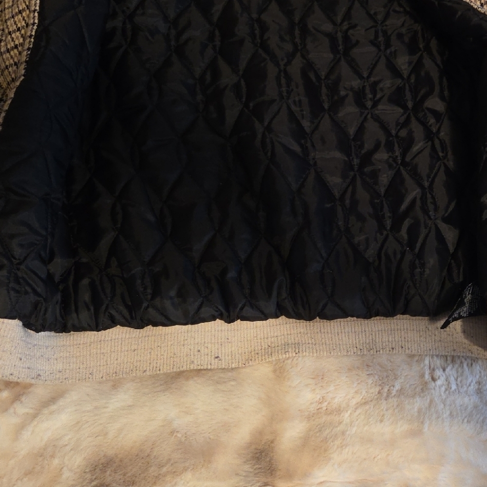 Volcom Black Quilted Jacket Womens - Picture 5 of 10